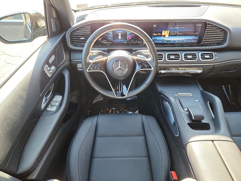 Thumbnail: 2025 Mercedes-Benz GLE - 11