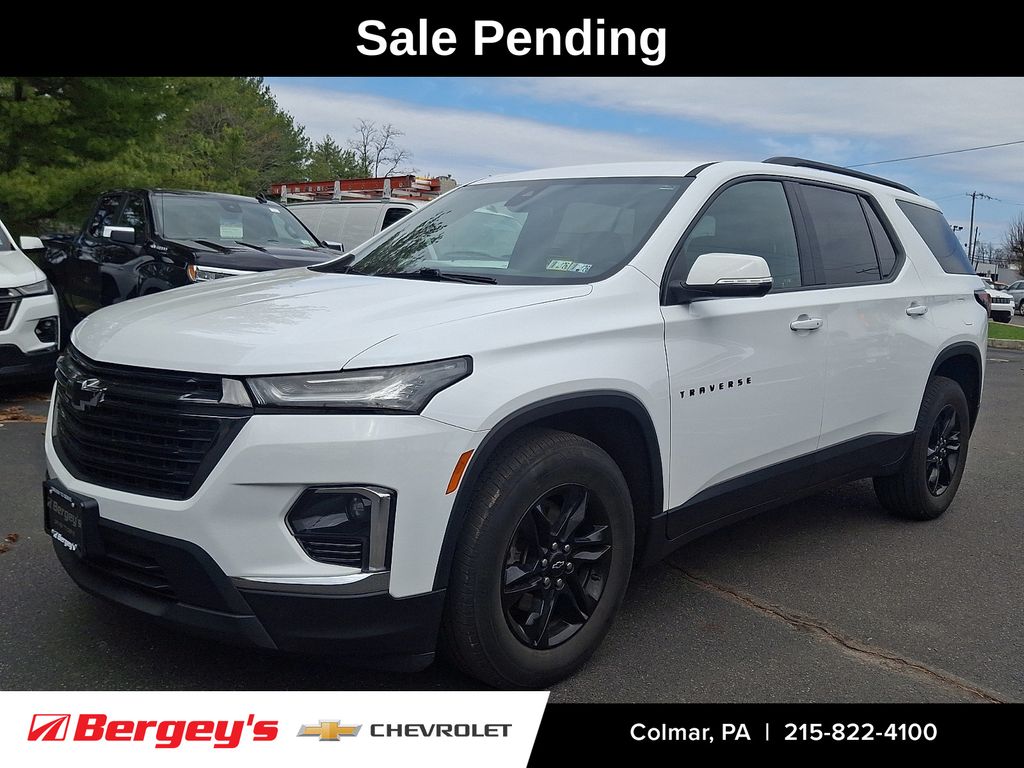 Summit White 2023 Chevrolet Traverse SUV / Crossover Four-Wheel Drive 9-Speed Automatic