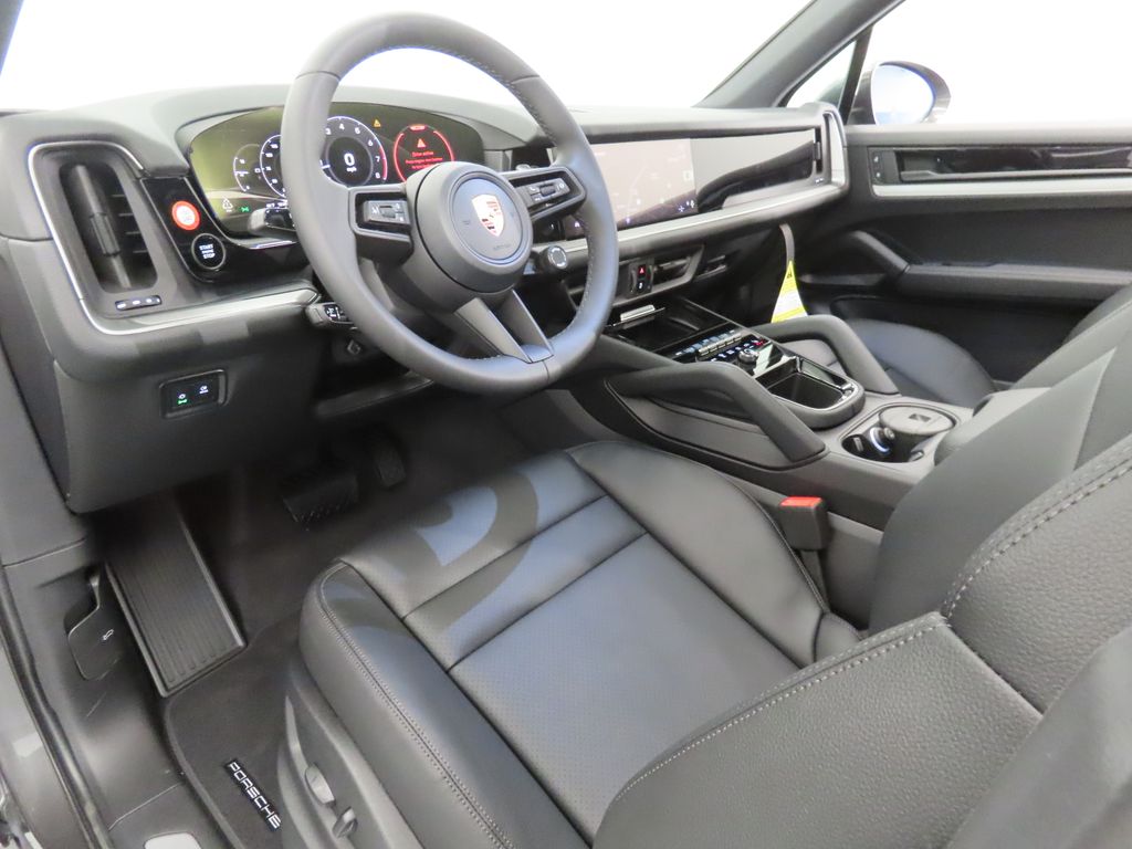 Thumbnail: 2026 Porsche Cayenne - 4