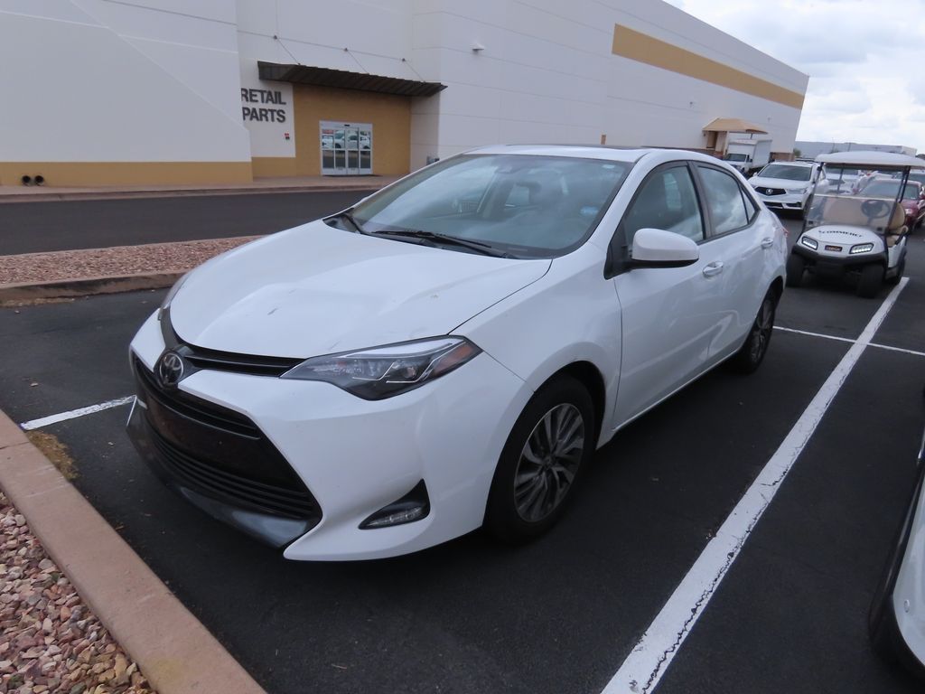 2017 Toyota Corolla XLE 2