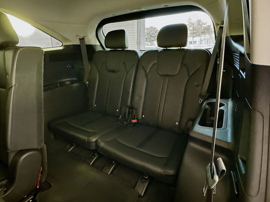 Thumbnail: 2025 Kia Sorento - 27