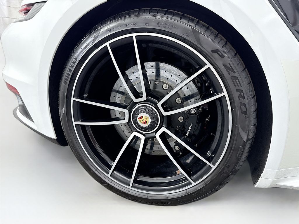 Thumbnail: 2022 Porsche 911 - 29