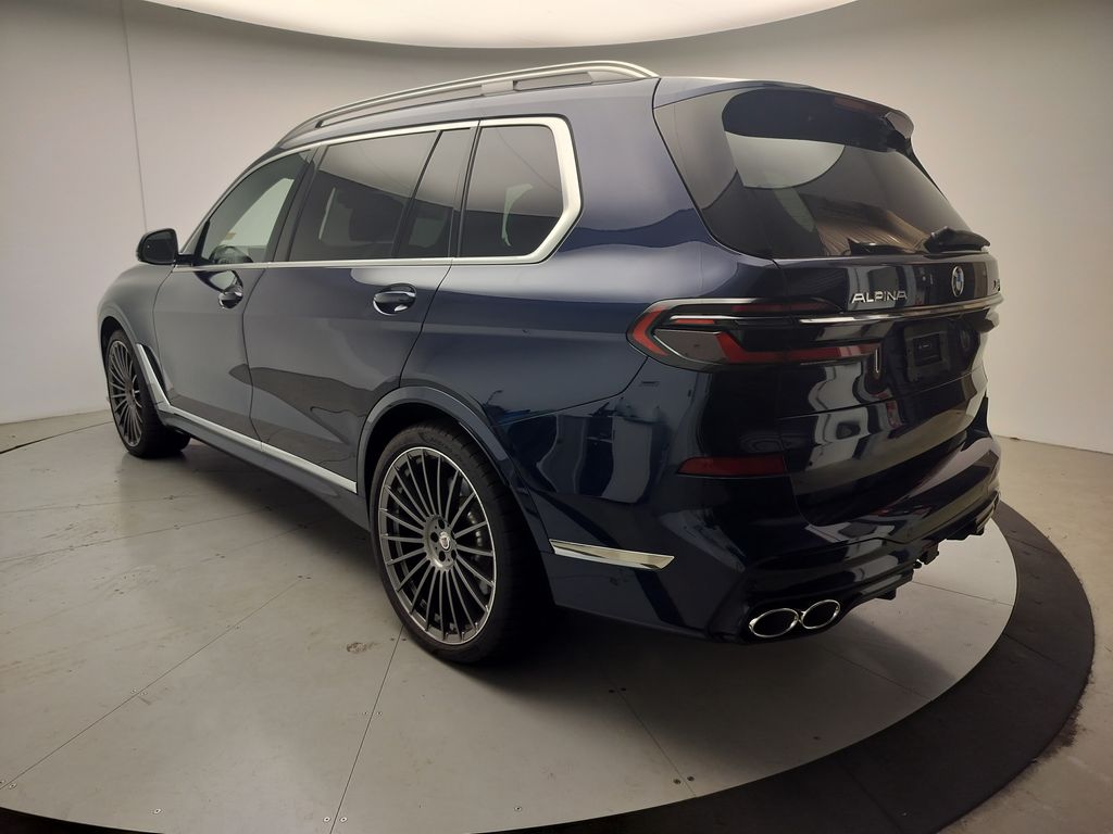 Thumbnail: 2026 BMW X7 - 4