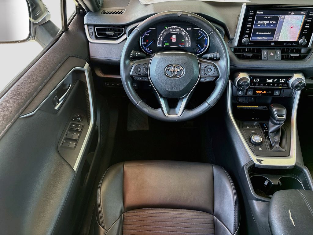 Thumbnail: 2020 Toyota RAV4 - 10