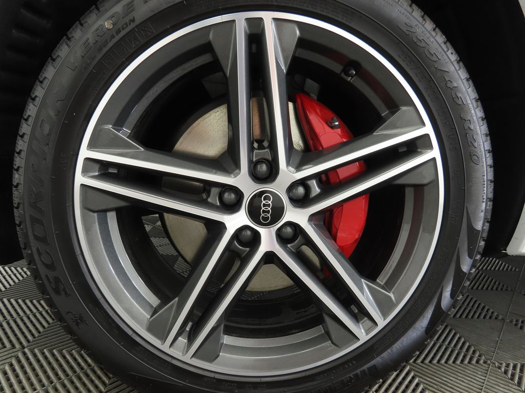 2025 Audi Q5  30
