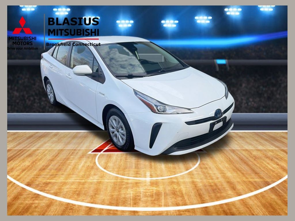 White 2019 Toyota Prius L Eco FWD Hatchback Front-Wheel Drive Continuously Variable Transmission