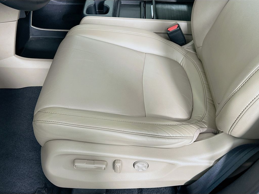 Thumbnail: 2022 Honda Odyssey - 19