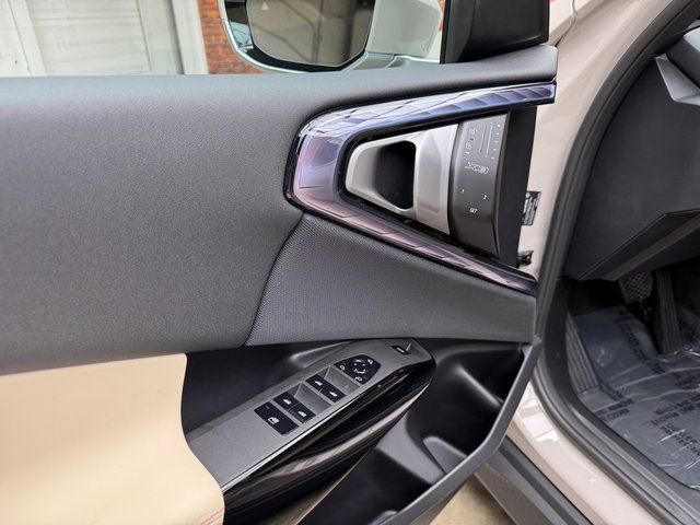 Used 2026 Beige BMW 30 xDrive image 11