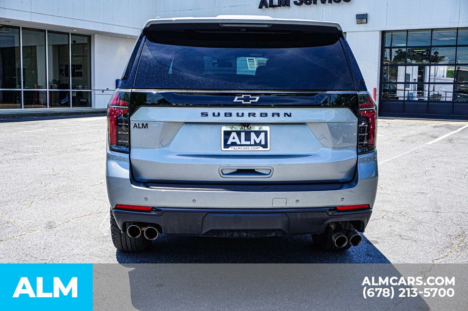 Used 2025 Gray Chevrolet Z71 image 11