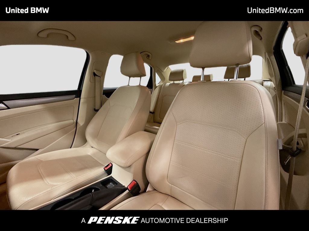 Thumbnail: 2015 Volkswagen Passat - 5