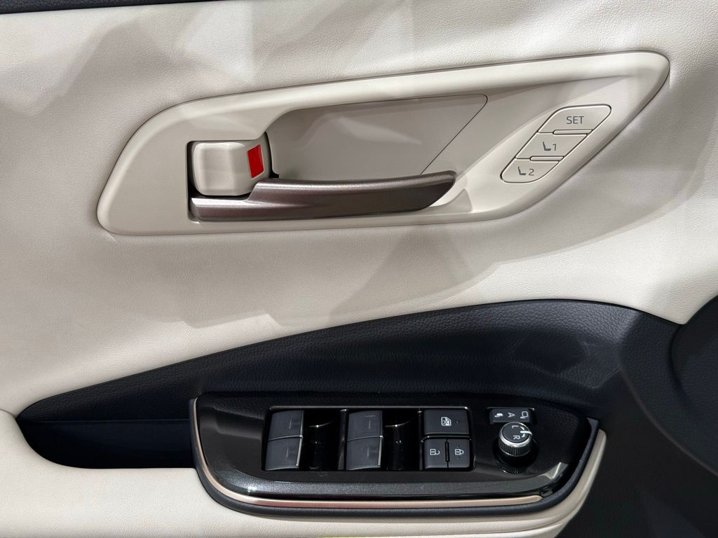 Thumbnail: 2026 Toyota Crown - 15