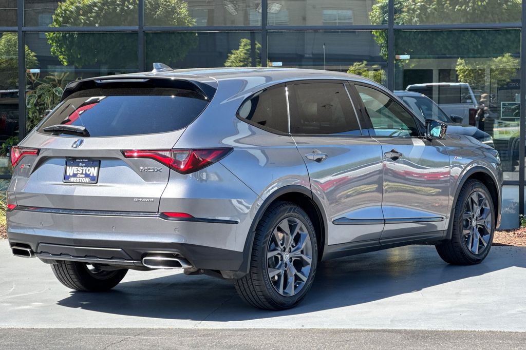 used 2022 Acura MDX car, priced at $39,902