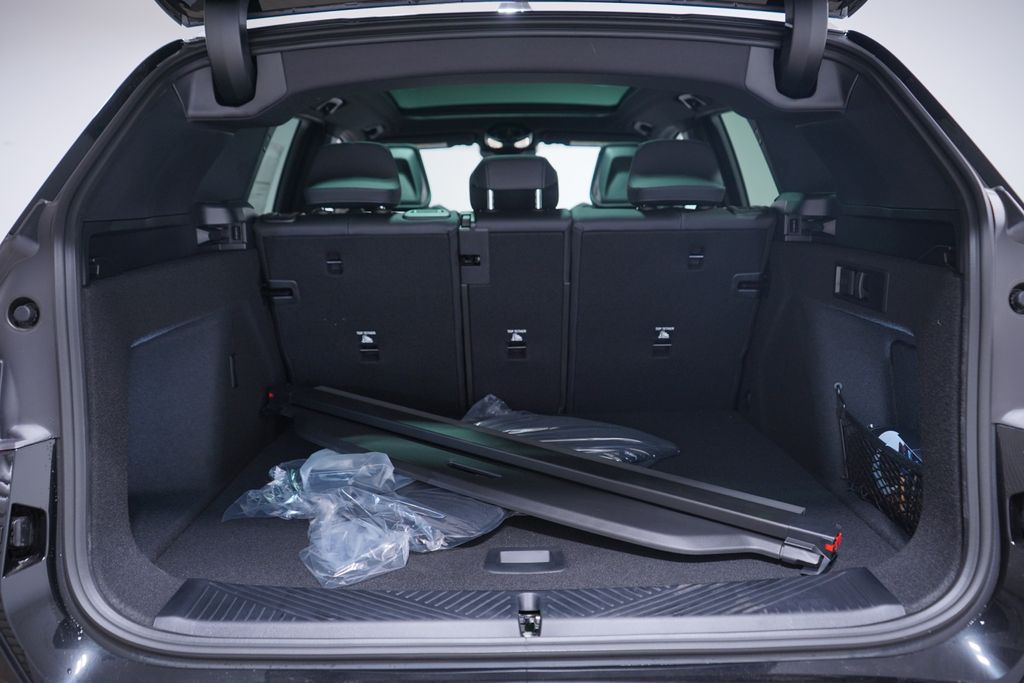 Thumbnail: 2026 BMW X3 - 13