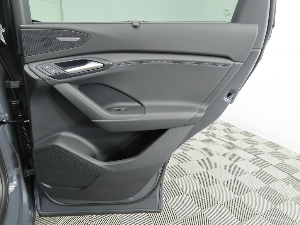 2025 Audi Q6 e-tron Premium 29