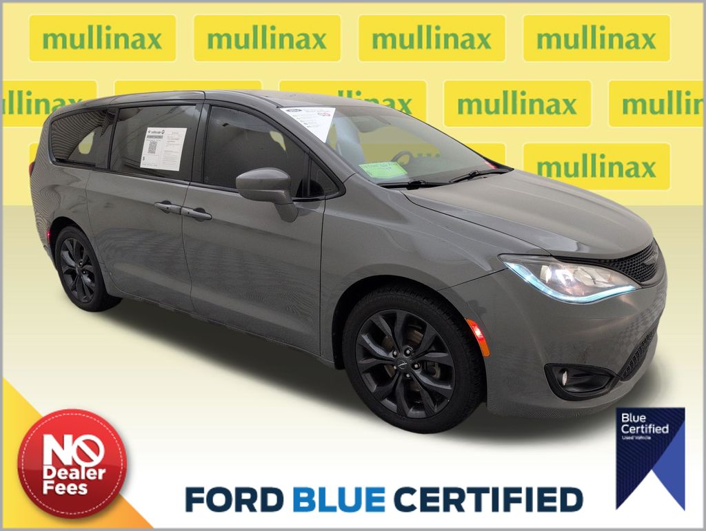2020 Chrysler Pacifica Touring