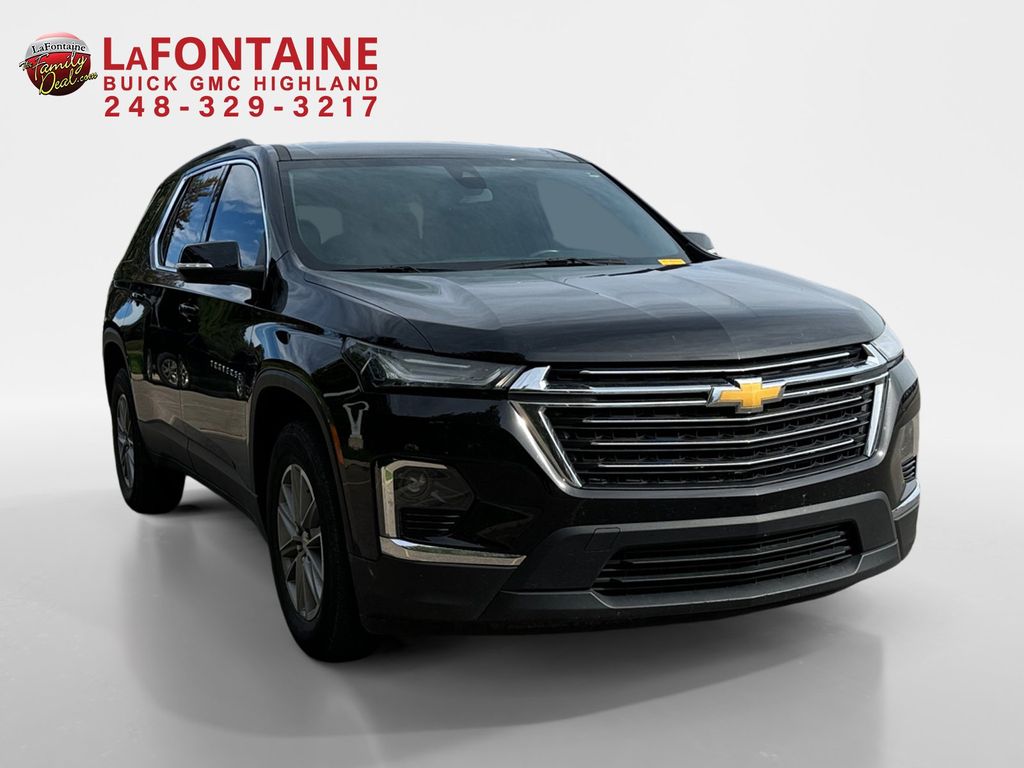 2022 Chevrolet Traverse LT 3