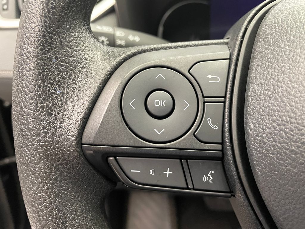 2024 Toyota RAV4 XLE 22