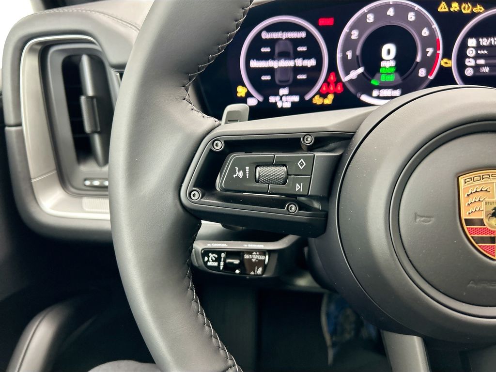 Thumbnail: 2026 Porsche Cayenne - 14