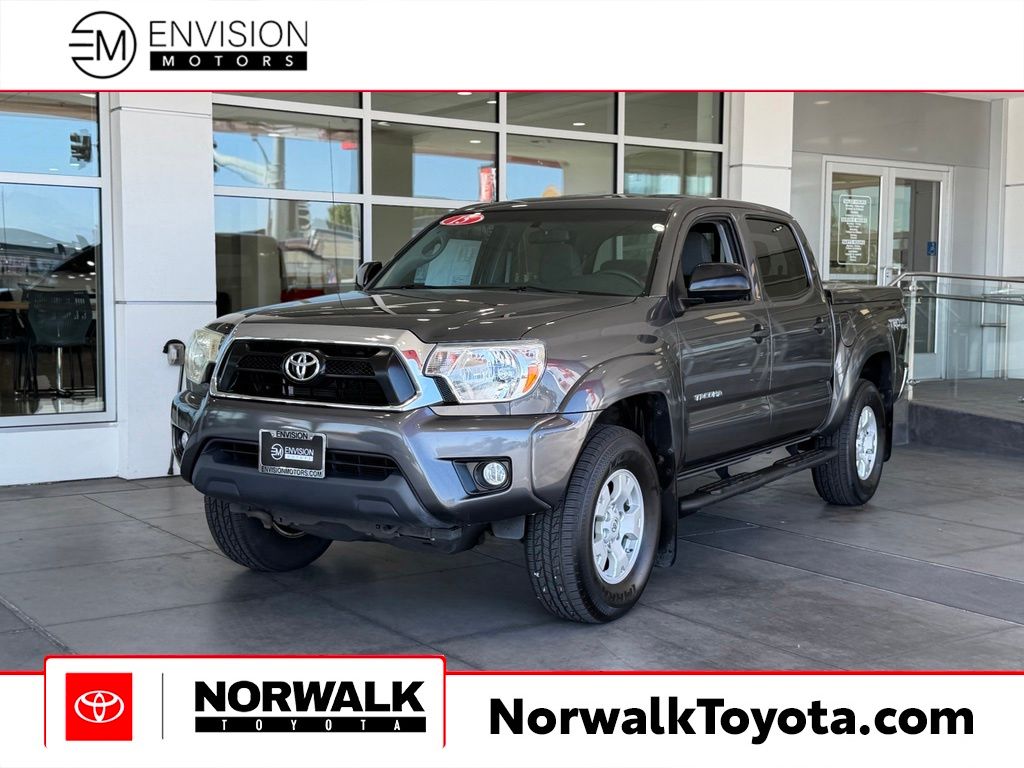 Magnetic Gray Metallic 2015 Toyota Tacoma Pickup Truck 4X2 5-Speed Automatic