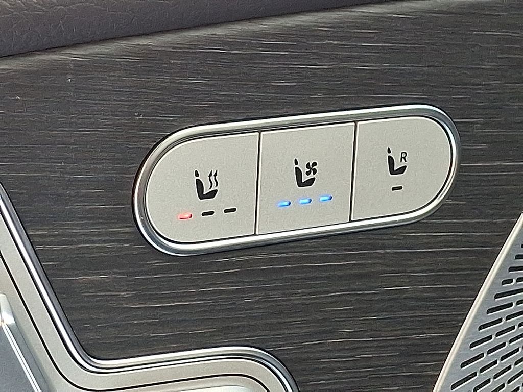 Thumbnail: 2025 Mercedes-Benz GLE - 20