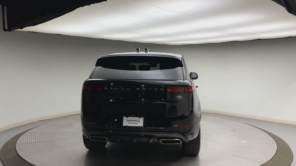 Thumbnail: 2023 Land Rover Range Rover Sport - 3
