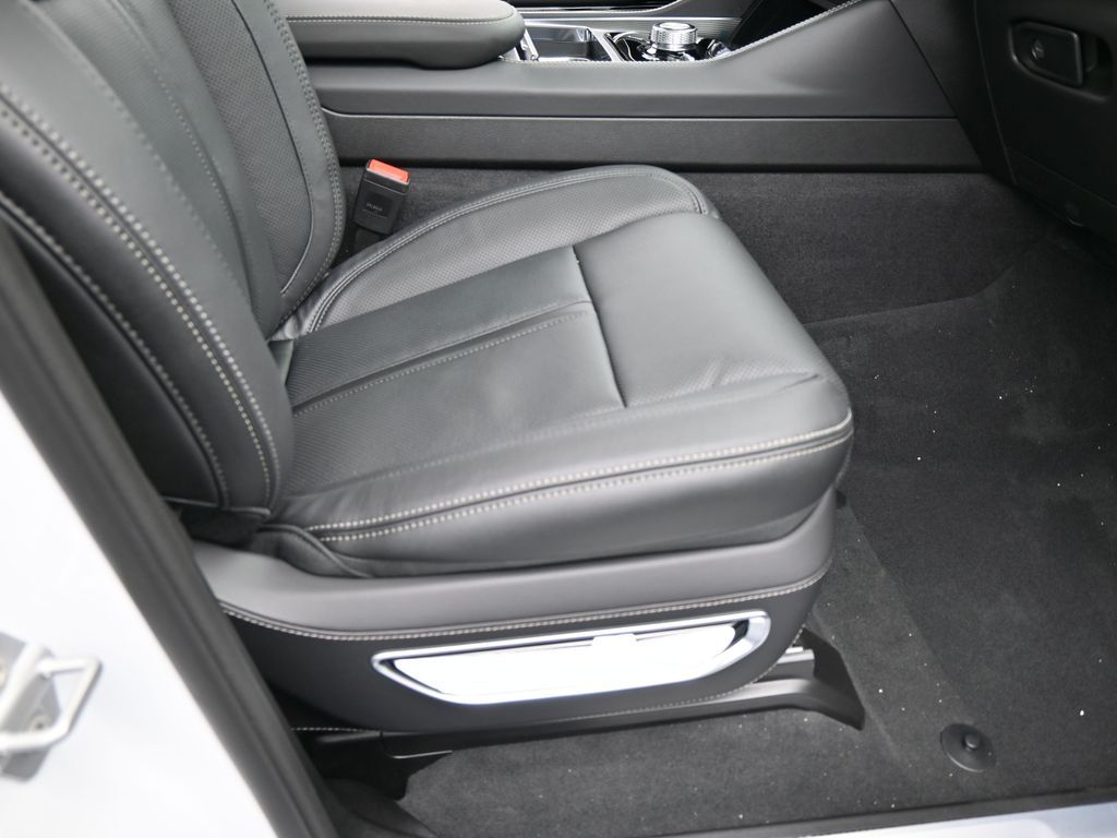 New 2026 Bright White Clearcoat Jeep Summit image 41