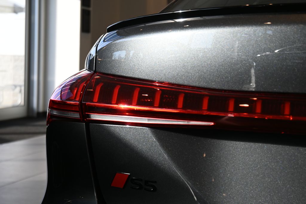 Thumbnail: 2025 Audi S5 - 15