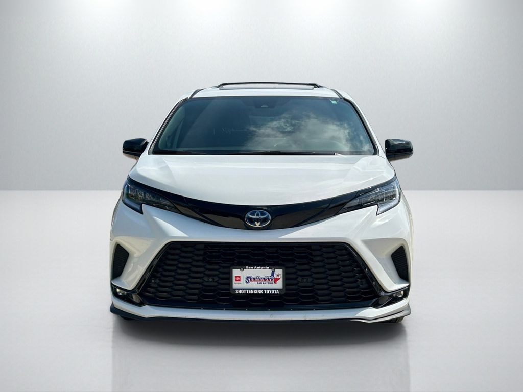 Used 2025 Toyota Sienna Van