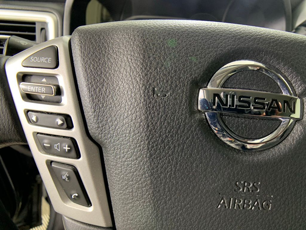 2021 Nissan Titan SV 16