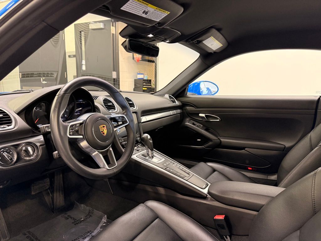 Thumbnail: 2022 Porsche 718 Cayman - 11