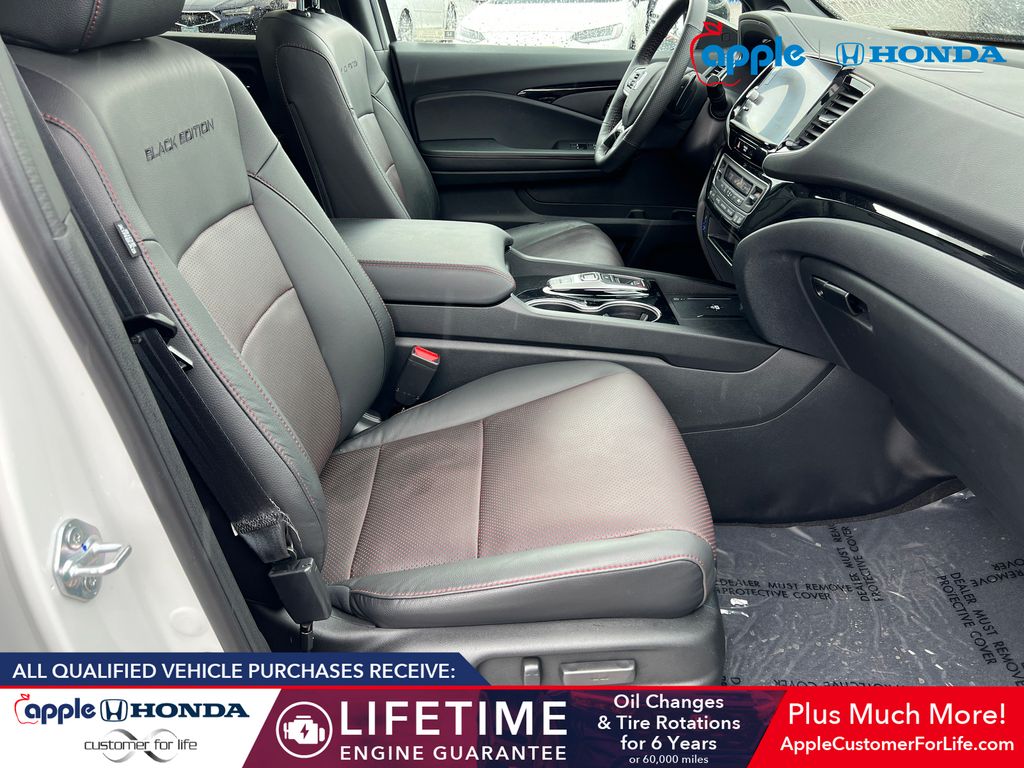 2026 Honda Ridgeline Black Edition Two-Tone