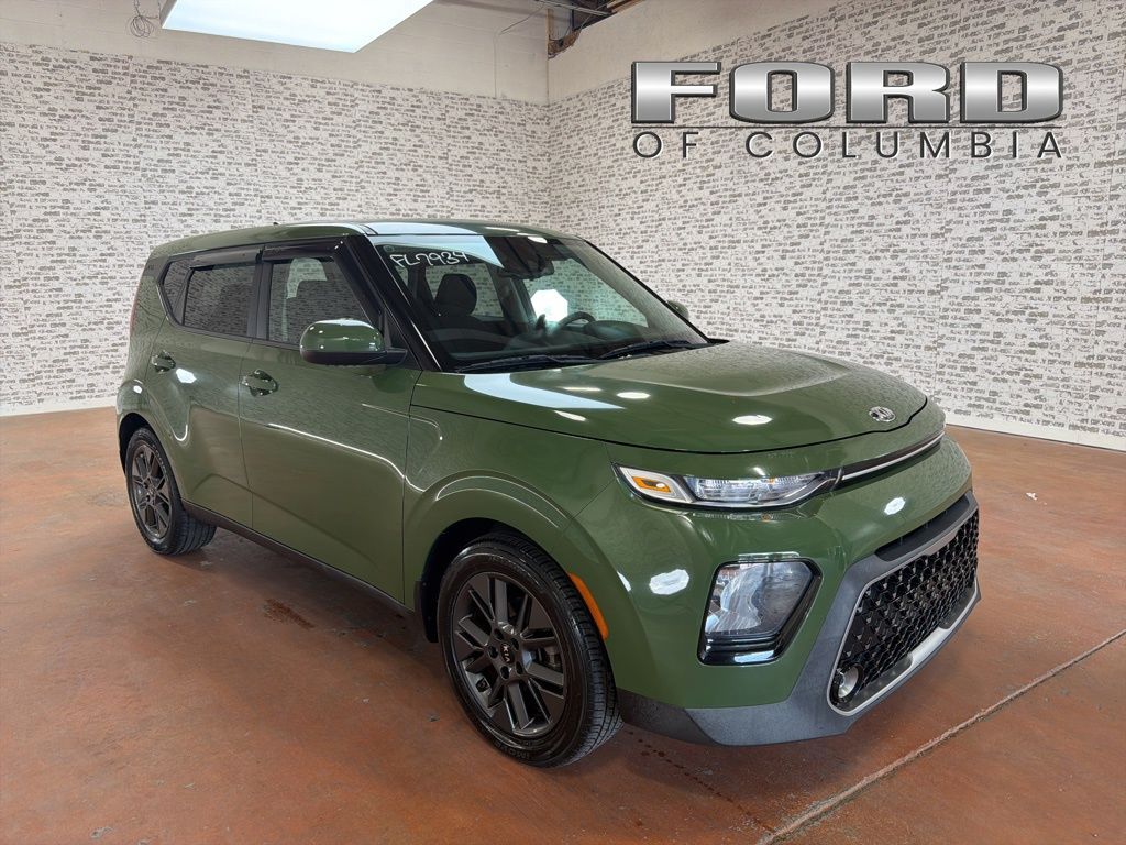 Undercover Green 2021 Kia Soul EX FWD SUV / Crossover Front-Wheel Drive Continuously Variable Transmission