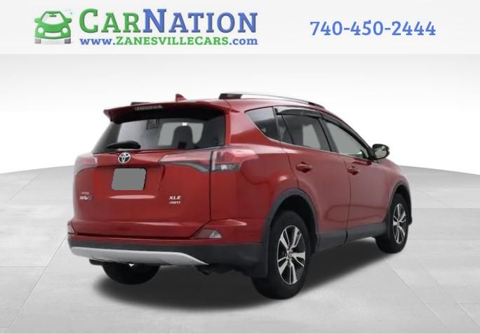 2016 Toyota RAV4 XLE photo 3