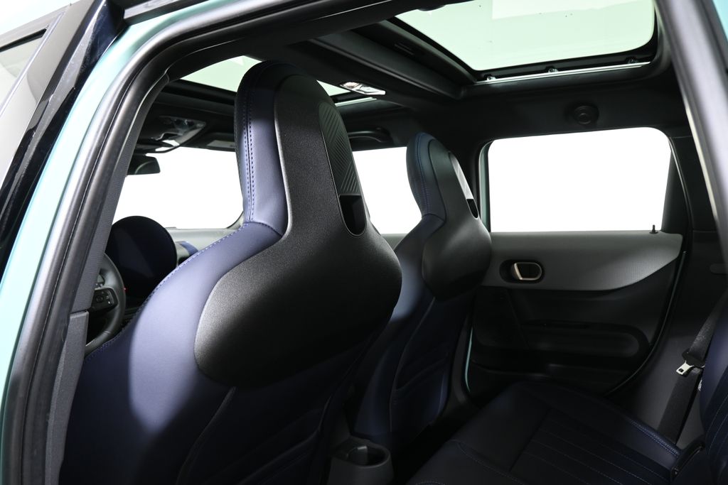 Thumbnail: 2026 MINI Cooper - 24