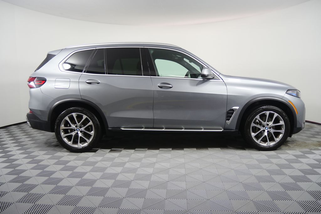 Thumbnail: 2025 BMW X5 - 2