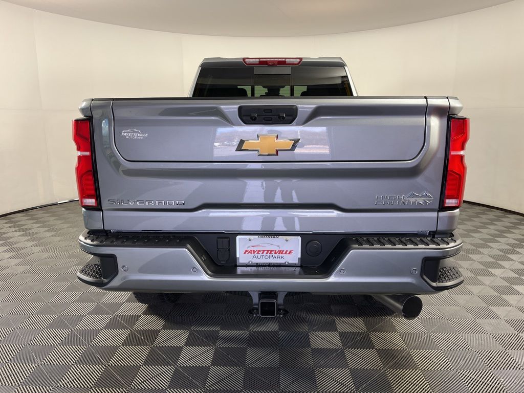 2025 Chevrolet Silverado 2500 High Country 13