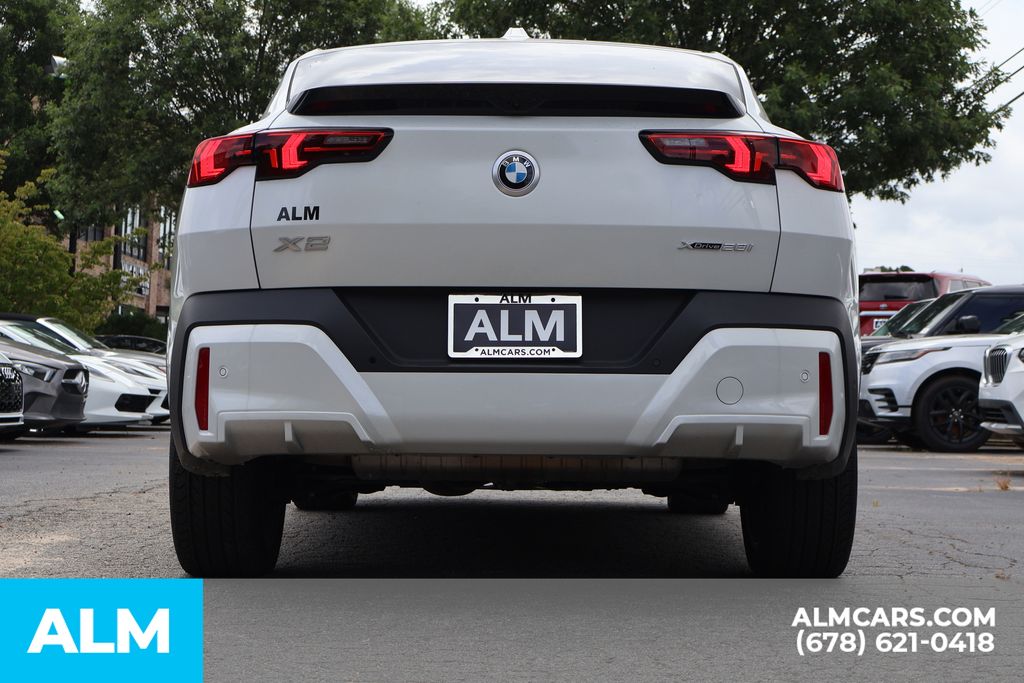 Used 2025 White BMW xDrive28i image 6