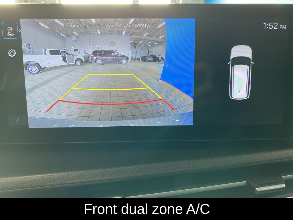 Used 2025 Silver Hyundai SEL image 3