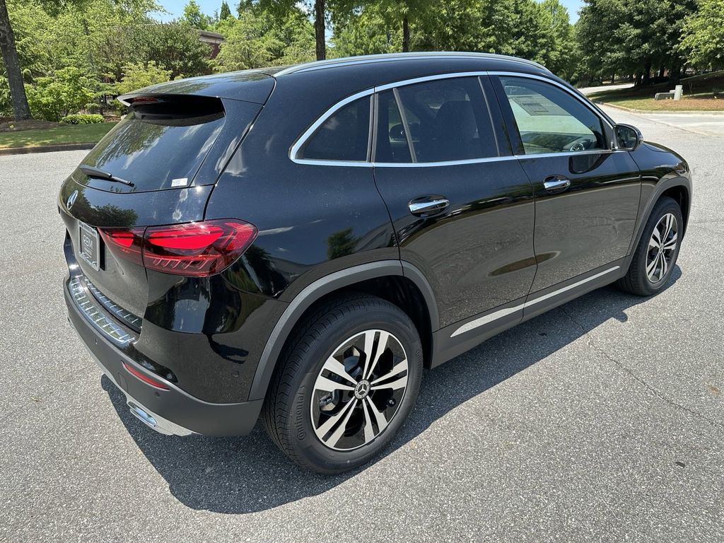 2025 Mercedes-Benz GLA GLA 250 8