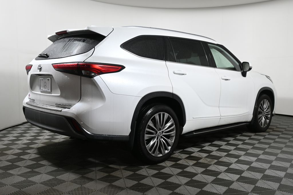 2022 Toyota Highlander Platinum 10