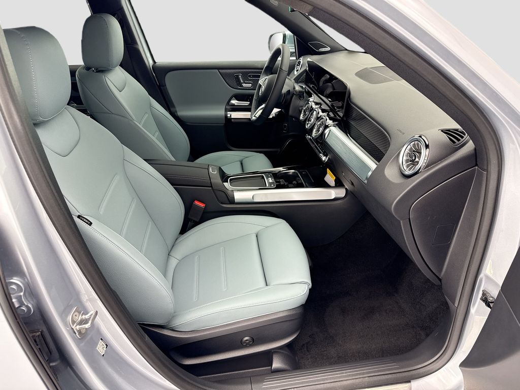 Thumbnail: 2026 Mercedes-Benz GLB - 19