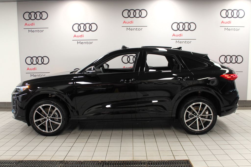 Thumbnail: 2026 Audi Q5 - 3