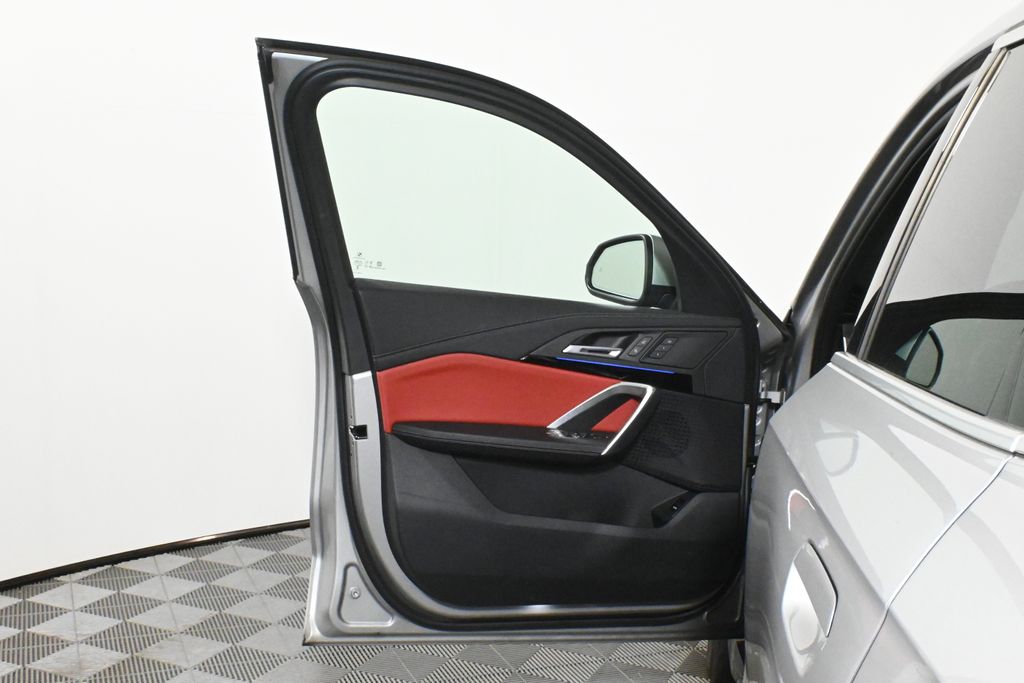 Thumbnail: 2025 BMW X1 - 27