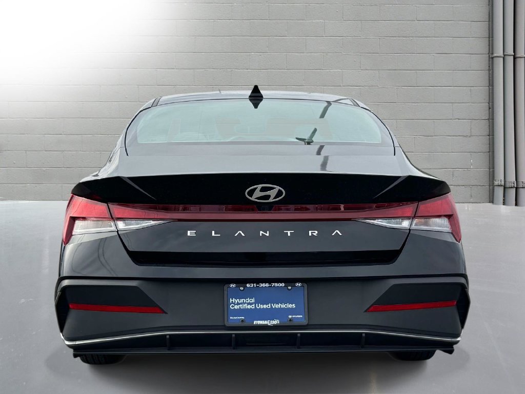 Used 2024 Hyundai Elantra Sedan
