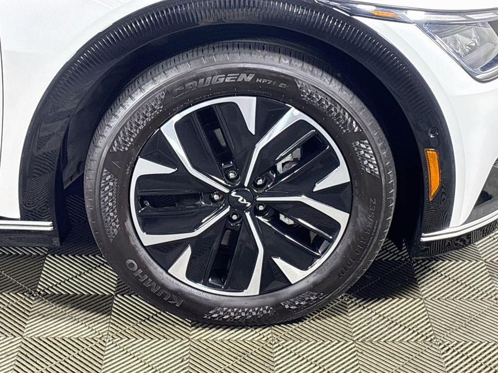 2024 Kia EV6 Wind