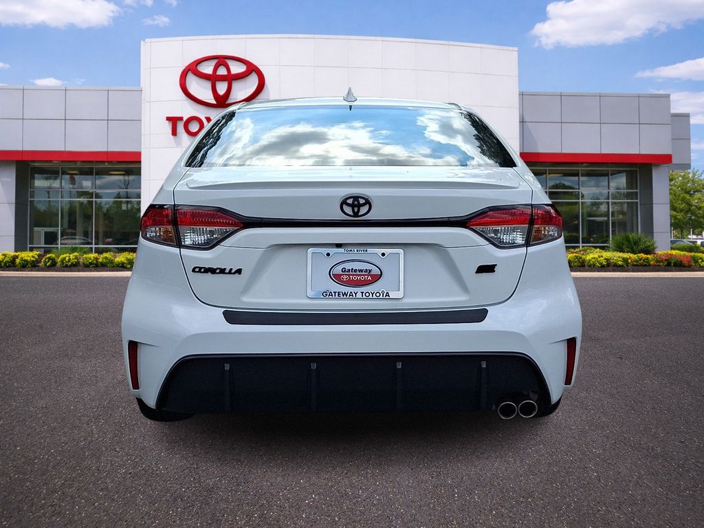 Thumbnail: 2024 Toyota Corolla - 5