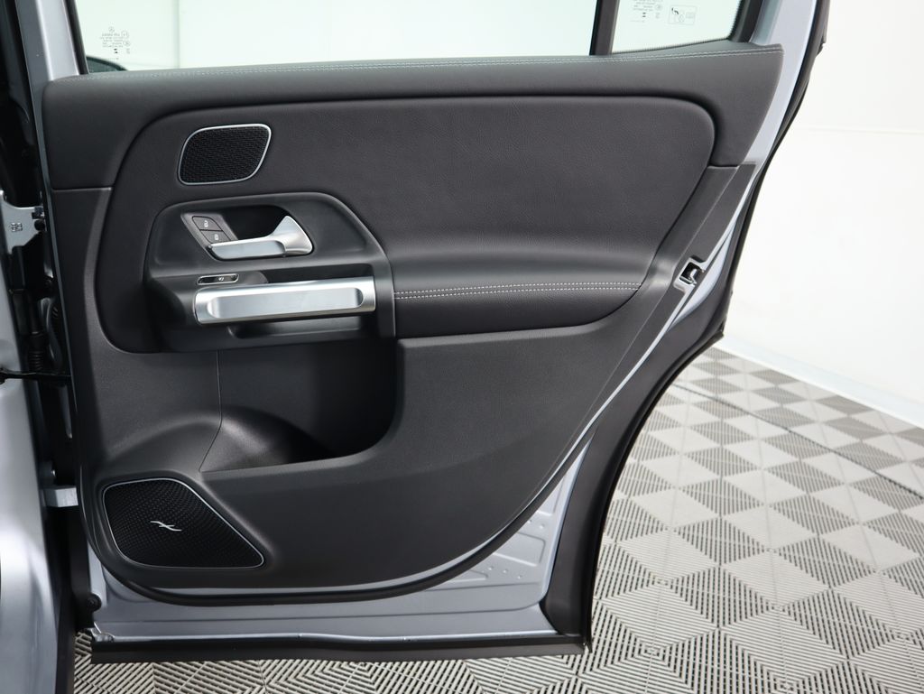 Thumbnail: 2025 Mercedes-Benz GLB - 28