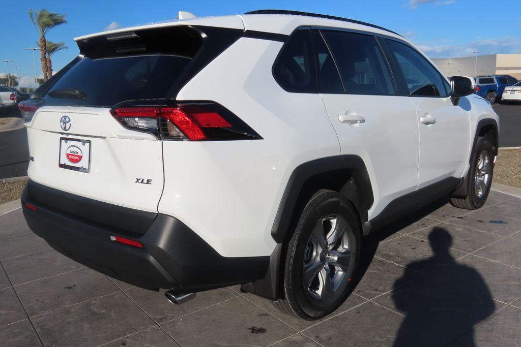 Thumbnail: 2025 Toyota RAV4 - 5