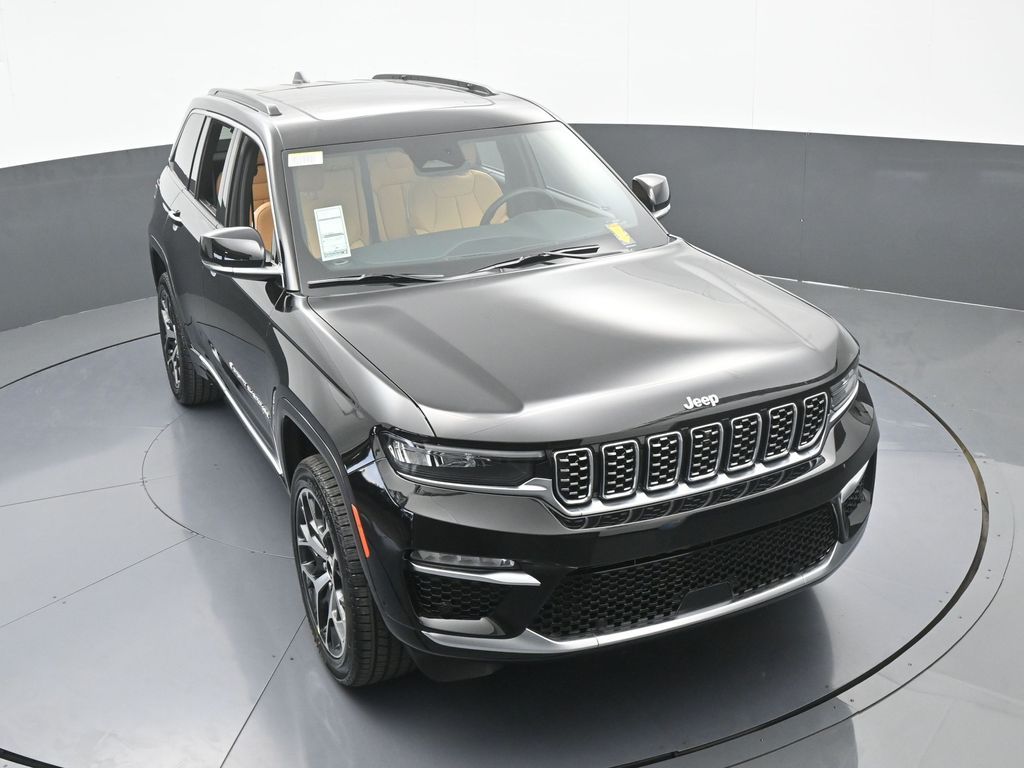 New 2025 Diamond Black Crystal Pearlcoat Jeep Summit image 58