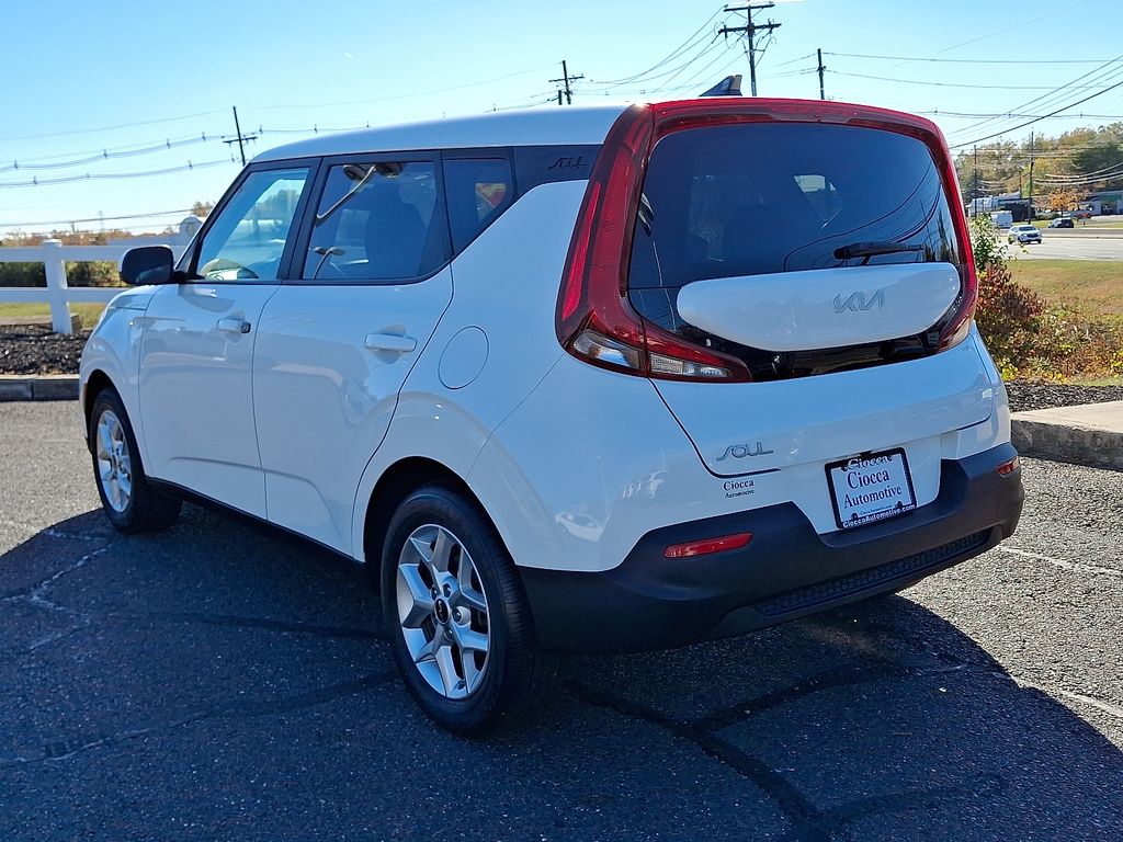 used 2022 Kia Soul car, priced at $14,123
